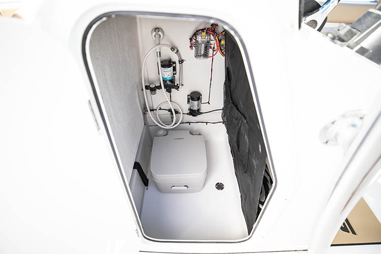 Open 232 Center Console Sportsman Boats
